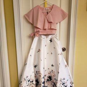 A beautiful full length skirt and blouse.